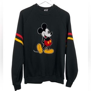 Vintage Disney’s Mickey sweater in Black size XXL Long sleeve crew neck.